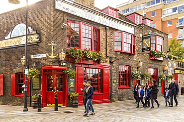 The Anchor pub, Bankside, London, England, United Kingdom, Europe