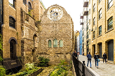 The medieval ruins of Winchester Palace, Southwark, London, England, United Kingdom, Europe