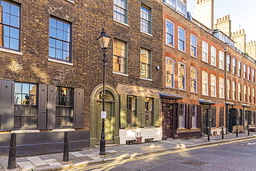 Classic Georgian townhouses and architecture in Spitalfields, London, England, United Kingdom, Europe