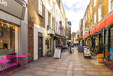 A street and restaurant scene in Fitrovia, London, England, United Kingdom, Europe