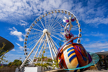 The ferris wheel on the Albert Dock, Liverpool, Merseyside, England, United Kingdom, Europe