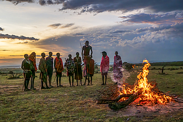 Masai performing warrior dance, Masai Mara, Kenya, East Africa, Africa