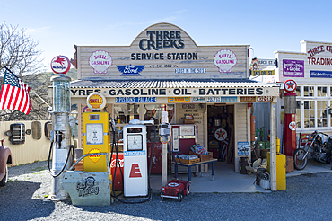 Three Creeks Trading Company, Burkes Pass, Mackenzie Country, Canterbury, South Island, New Zealand, Pacific