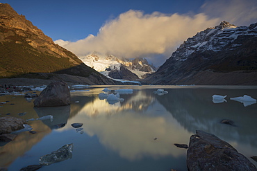 Sunrise at Laguna Torre, Los Glaciares National Park, UNESCO World Heritage Site, Santa Cruz Province, Argentina, South America