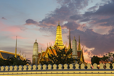 The Grand Palace at night, Bangkok, Thailand, Southeast Asia, Asia