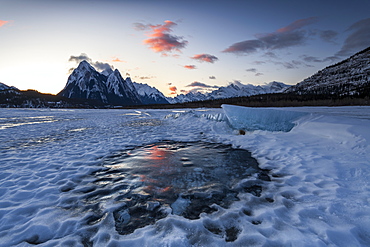 Winter sunrise at Lake Abraham at Preacher's Point, Kootenay Plains, Alberta, Canadian Rockies, Canada, North America