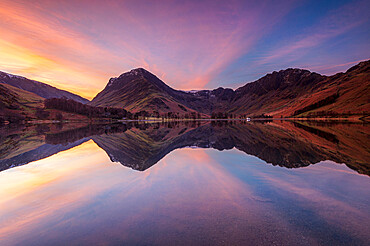 Buttermere with amazing sunrise, Lake District National Park, UNESCO World Heritage Site, Cumbria, England, United Kingdom, Europe