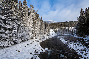 Bow River in winter, Maligne Canyon, Canadian Rocky Mountains, Alberta, Canada, North America