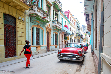 Street scene in Havana, with vehicle licence plate altered and logo removed, Havana, Cuba, West Indies, Caribbean, Central America