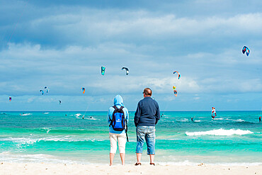 People watching the kite surfers, Flag Beach, Fuerteventura, Canary Islands, Spain, Atlantic, Europe