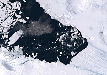 Color satellite image of breakup of ice pack at the mouth of the Pine Island Glacier in Antarctica. This glacier is one of the most studied in Antarctica, as part of climate change monitoring. Image collected on January 31, 2019 by Sentinel-2 satellites.