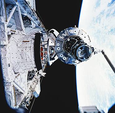 STS-88, ISS Unity Module, 1998