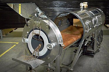 Negative Pressure Ventilator, Iron Lung