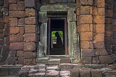 Buddha statue, Central sanctuary, in Prasat Hin Phimai (Phimai Historical Park), Phimai, Nakhon Ratchasima province, Thailand