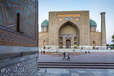 Sher Dor Medressa, Registan, Samarkand, Uzbekistan