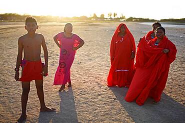 Yonna dance, also called Chichamaya, carries a considerable symbolic charge for the Wayuu indigenous people of Colombia, representing three basic principles for this tribal group: Social equality, collective solidarity and the improvement of relations between the human being and the Cosmos.