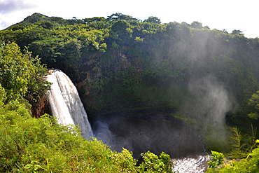 Wailua Falls, Kauai, Hawaii, USA