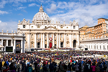 Palm Sunday mass officiated by Pope Francis in Saint Peter's Square