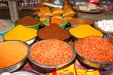 Spices for sale in market, Pyin Oo Lwin, also known as Pyin U Lwin and Maymyo, Mandalay, Myanmar, (Burma)