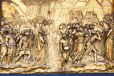 Florence Baptistery, Fall of Jericho bronze panel, East doors, Gates of Paradise, by Lorenzo Ghiberti, Florence, Italy