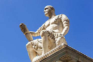 Statue of Giovanni Delle Bande Nere also known as Giovanni Di Bicci De Medici, Piazza San Lorenzo, Florence, Italy