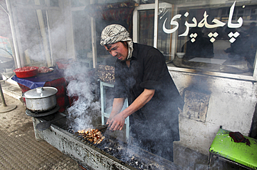 Daily life on the market in Kunduz