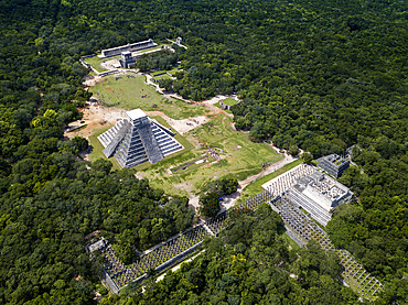 Aerial view of Mayan Ruin of Chichen Itza Archaeological Site Yucatan Peninsula, Quintana Roo, Caribbean Coast, Mexico