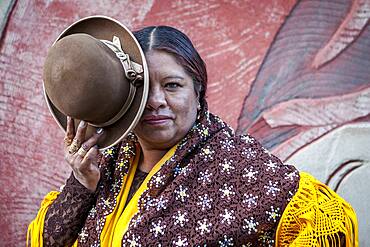 Angela la Folclorista, cholita female wrestler, El Alto, La Paz, Bolivia