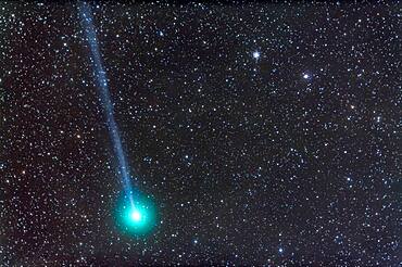 Comet Lovejoy (C/2104 Q2) on the night of Dec. 27/28, 2014, as it was approaching the globular cluster M79 at upper right, in Lepus. This is a stack of 5 x 3 minute exposures at ISO 2500 with the Canon 5D MkII and TMB 92mm refractor at f/4.4. Taken from near Silver City, New Mexico.