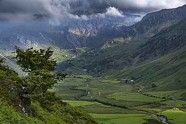 The Nant Ffrancon valley and the Glyderau Mountains of North Wales in summer, Snowdonia National Park, Eryri, North Wales, UK