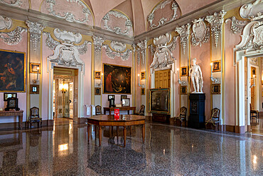 The opulent interior of the Palazzo Borromeo, Isola Bella, Borromean Islands, Lake Maggiore, Stresa, Piedmont, Italian Lakes, Italy, Europe