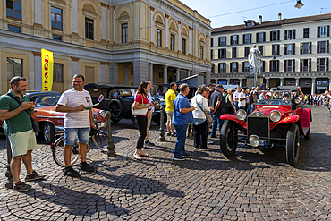 1000 Miglia, parade of historic cars between two wings of the crowd, Novara, Piedmont, Italy, Europe