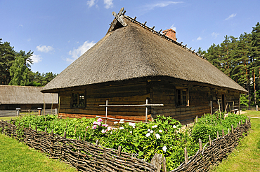 Thatched house in the village of Kurzeme, Ethnographic Open-Air Museum near Riga, Latvia, Baltic region, Europe