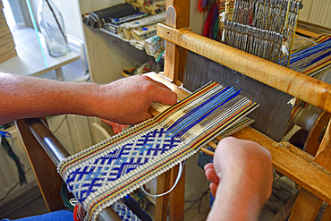 Weaving studio, Zydu Street, Old Town, Vilnius, Lithuania, Europe