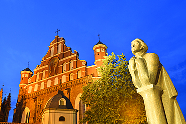 Adam Mickiewicz Monument near Saint Anne's Church and the Church of St. Francis and St. Bernard, UNESCO World Heritage Site, Vilnius, Lithuania, Europe