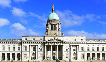 Neo-classical architecture of the Custom House building, city of Dublin, Republic of Ireland, Europe