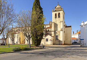 Church of Igreja Matriz de Nossa Senhora da Assuncao, village of Alvito, Beja District, Baixo Alentejo, Portugal, Europe