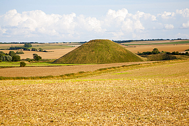 Silbury Hill, the largest man made mound in Europe dating from the Neolithic period, near Avebury, Wiltshire, England, United Kingdom, Europe