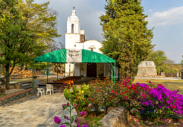 Church of Iglesia de Santiago Apostol, Santiago Tepetlapa, near Tepoztlan, State of Morelos, Mexico, North America