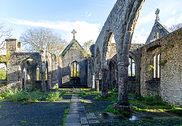 Ruins of Holy Trinity church, Buckfastleigh, north Devon, England, UK destroyed by fire in 1992