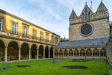 Cloisters of Lincoln cathedral church, city of Lincoln, Lincolnshire, England, UK