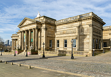 Neoclassical architecture of the Walker art gallery building, city centre of Liverpool, England, UK opened 1877