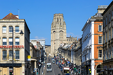 Looking up Park Street to the tower the Wills Memorial building, city centre of Bristol, England, UK