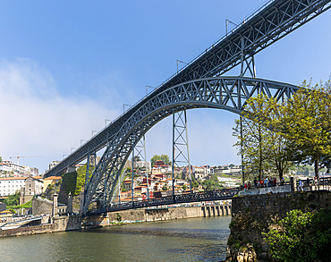Dom Luis I Bridge crossing River Douro from Vila Nova de Gaia, Porto, Portugal, Europe completed 1886
