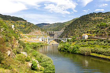 Barragem do Tua, Foz Tua hydroelectricity dam, Tua, Alto Douro, Portugal, Europę