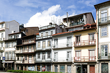 Historic buildings, Alameda de São Dâmaso, city centre of Guimaraes, northern Portugal, Europe