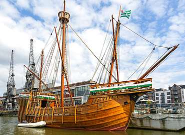 The Matthew of Bristol replica ship at quayside of the M Shed museum, Floating Harbour, Bristol, England, UK