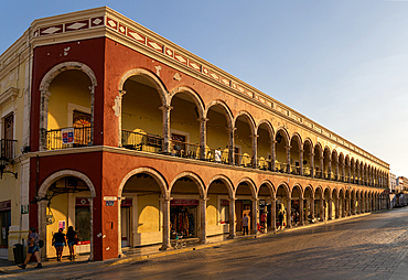 Historical Spanish colonial buildings, Plaza de la Independencia, Campeche City, UNESCO World Heritage Site, Campeche State, Mexico, North America