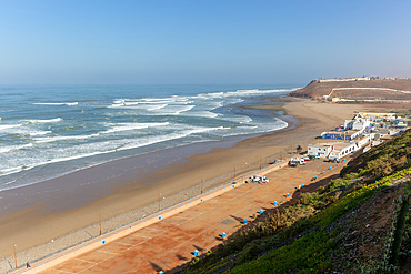 Motorhomes in camping site next to Atlantic Ocean, Sidi Ifni, Morocco, North Africa, Africa