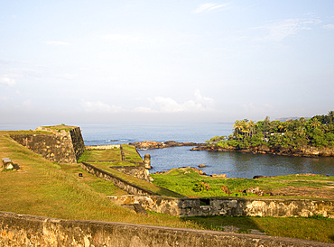 Coastal scenery and historic walls of the fort, Galle, UNESCO World Heritage Site, Sri Lanka, Asia